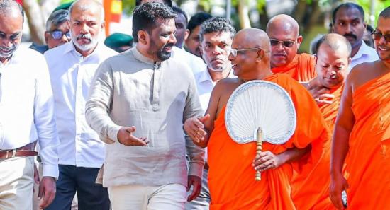 President Inaugurates Somawathi Museum on Vap Poya